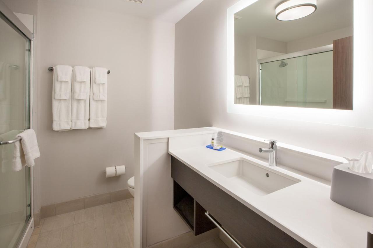 Holiday Inn Express Doral Miami By Ihg Buitenkant foto